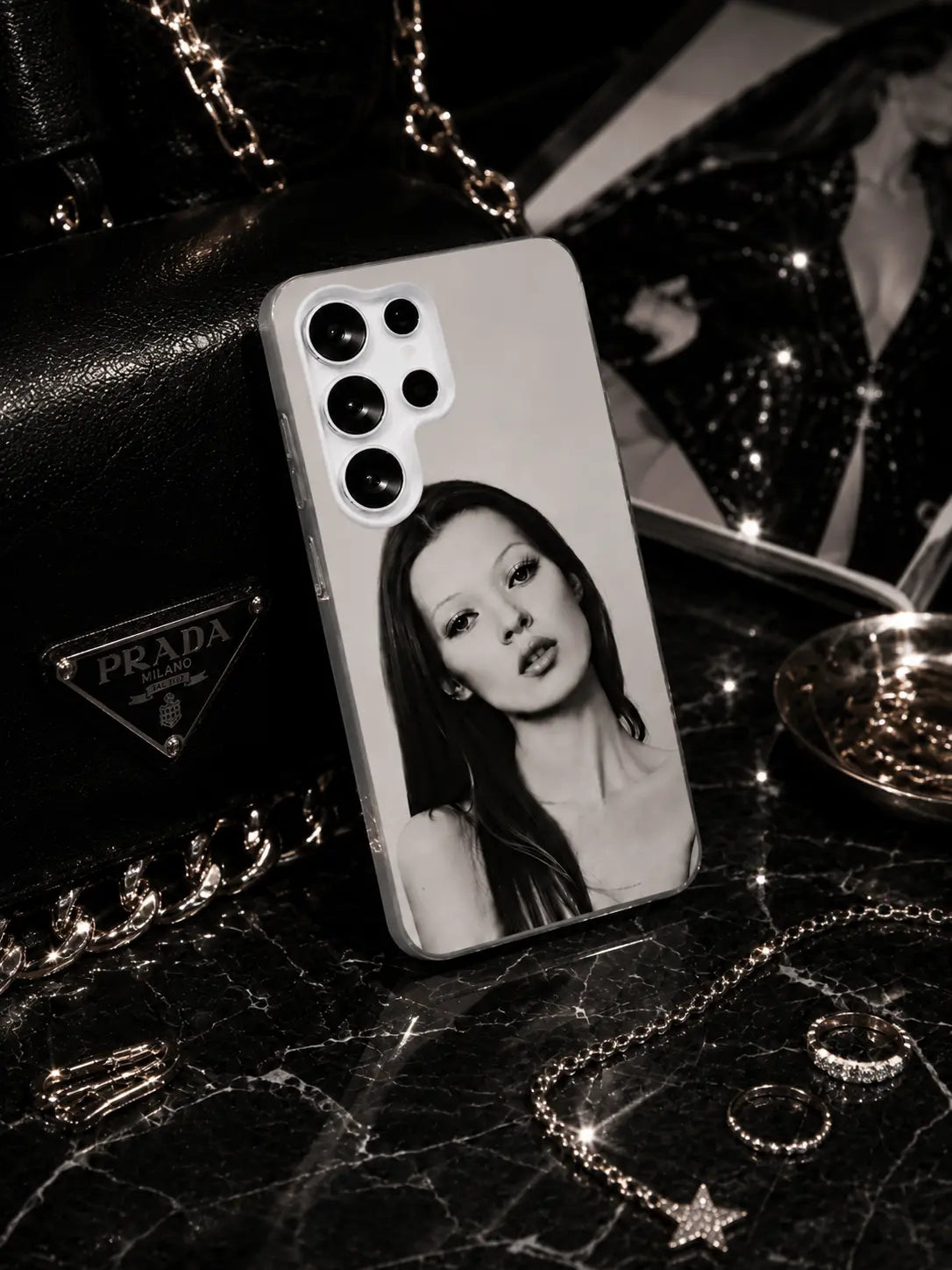 Kate Moss Model Off Duty Samsung Case.